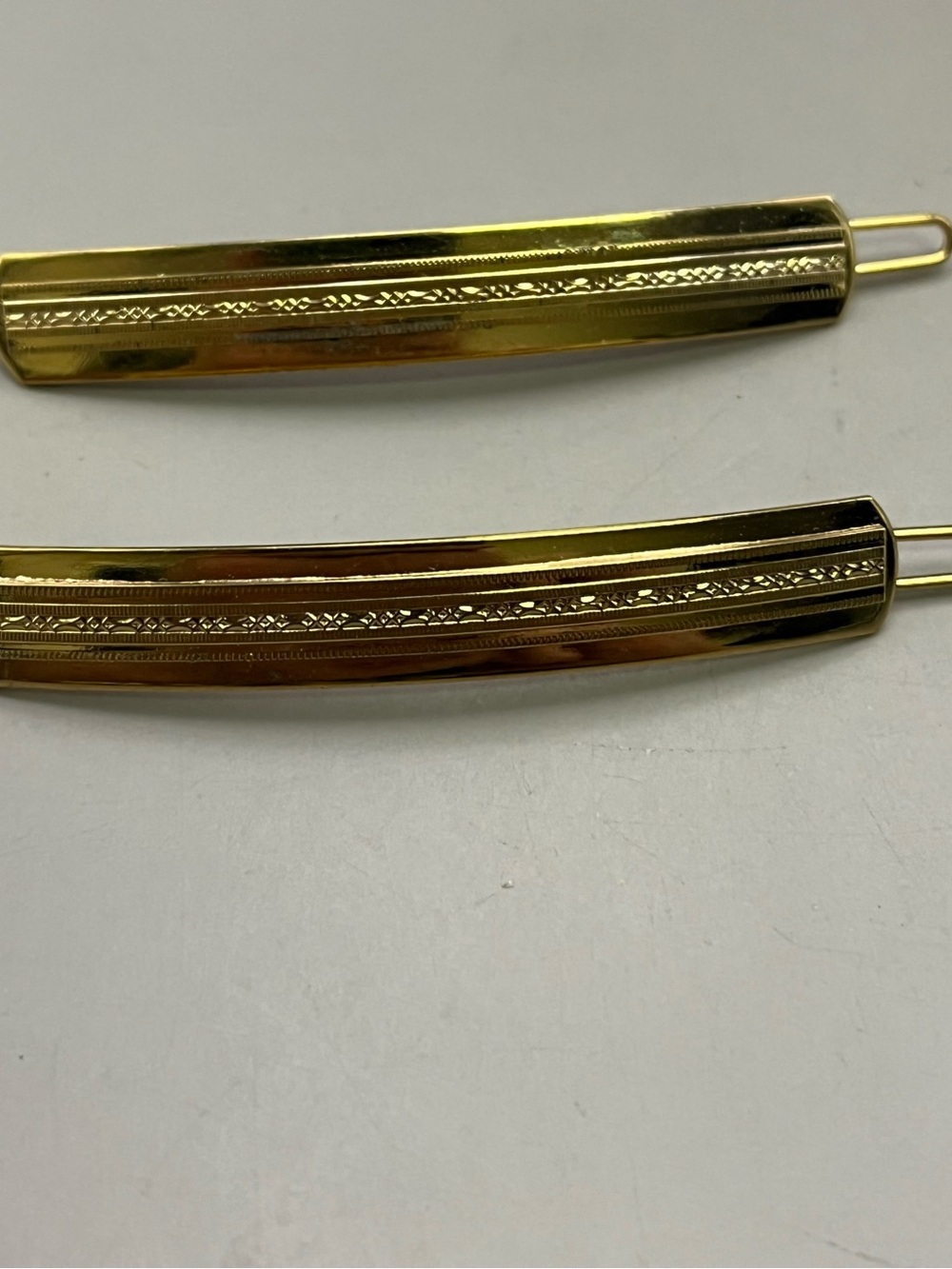 Vintage Hair Accessories Lot 9 Pc | Gold Tone Barrettes Hair Combs Bobby Pins | - Picture 4 of 8
